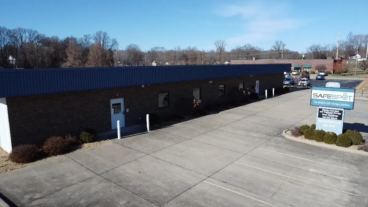 exterior drive up storage units 